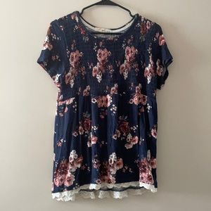 Floral shirt with crochet trim